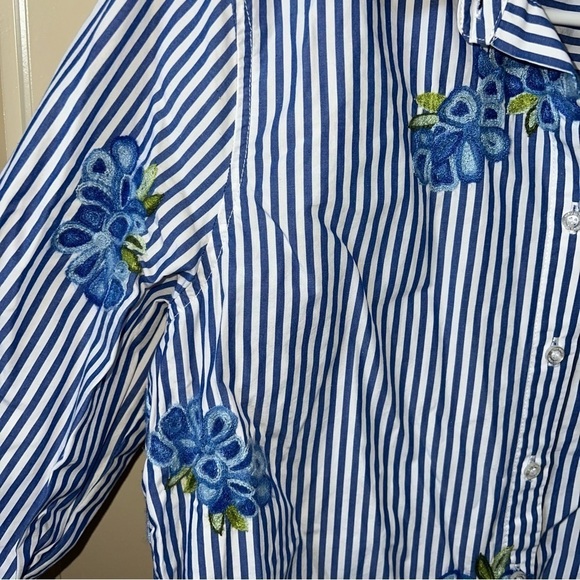 Calvin Klein Floral Embroidered Striped Long Sleeve Button Down Shirt Size Small - Picture 5 of 15